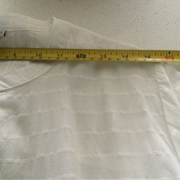 Long textured off white blouse - Picture 8 of 10